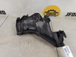 Запчасть кронштейн фары левый Audi A4 2009