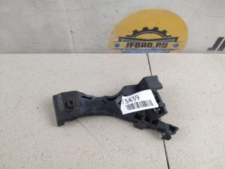 Запчасть кронштейн бампера передний правый Mazda 3 2006 BK 1.6 Z6 BR5S-50-0T1B контрактная Кронштейн бампера передний правый Mazda 3 2006 BK 1.6 Z6 BR5S-50-0T1B контрактная