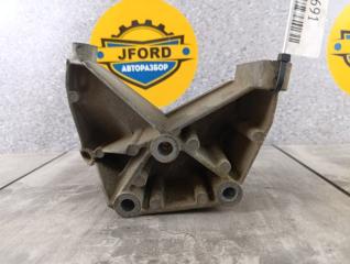 Кронштейн генератора Ford Explorer 2004 контрактная Кронштейн генератора Ford Explorer 2004