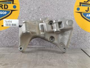 Кронштейн генератора Volvo XC40 2021 контрактная Кронштейн генератора Volvo XC40 2021