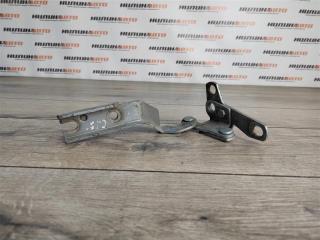 Запчасть петля капота правая Citroen C5 2004