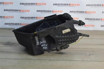 Корпус воздушного фильтра Audi A6 C6 2008