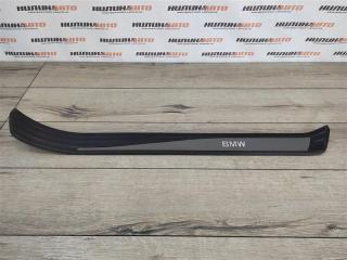 Запчасть накладка порога передняя правая Bmw 5 2004