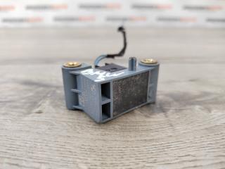 Датчик удара боковой Bmw 5 F10 2.0 N47D20C Датчик удара боковой Bmw 5 F10 2.0 N47D20C