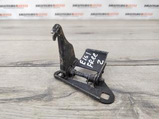 Фото запчасти крюк замка капота Land Rover Freelander 2 2010 контрактная запчасть Запчасть крюк замка капота Land Rover Freelander 2 2010