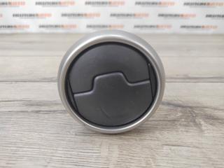 Запчасть дефлектор в торпедо центральный Nissan Qashqai 1 J10 2011