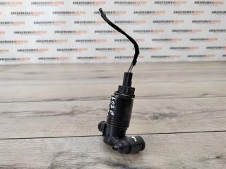 Запчасть насос омывателя стекла Land Rover Freelander 2 2007