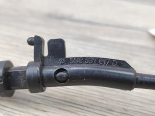 Трос замка двери Yeti 2013 2.0 TDi CFHC