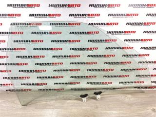 Стекло двери переднее правое Suzuki Grand Vitara 2011