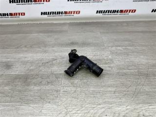 Фото запчасти фланец системы охлаждения Peugeot 308 2011 контрактная запчасть Запчасть фланец системы охлаждения Peugeot 308 2011