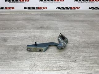 Фото запчасти петля капота правая Mitsubishi ASX 2011 контрактная запчасть Запчасть петля капота правая Mitsubishi ASX 2011