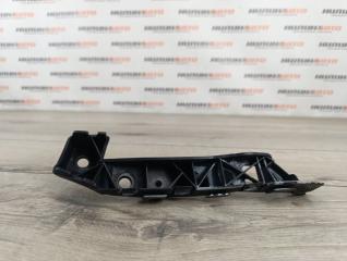 Запчасть кронштейн бампера передний правый Kia Ceed 1 2009