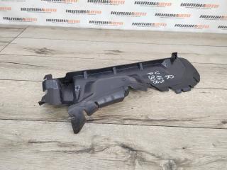 Запчасть дефлектор радиатора правый Peugeot 308 2010