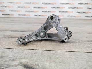 Запчасть кронштейн компрессора кондиционера Peugeot 308 2010