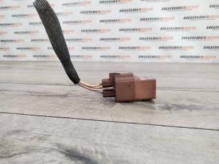 Запчасть реле включения вентилятора Peugeot 308 2010