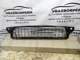 Решетка бампера передняя Renault Duster 2010-2015