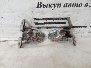 Петля двери Kia Sportage 2004-2010