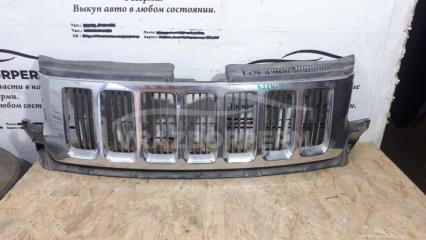 Запчасть решетка радиатора передняя Jeep Grand Cherokee 2010