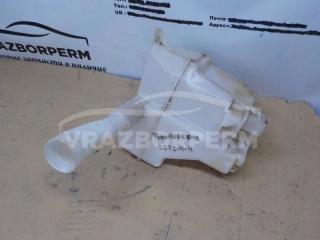 Запчасть бачок омывателя Subaru Forester 2008-2012