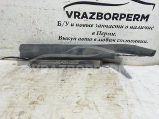 Накладка порога (внутренняя) задняя левая Toyota Avensis 2 2003-2008