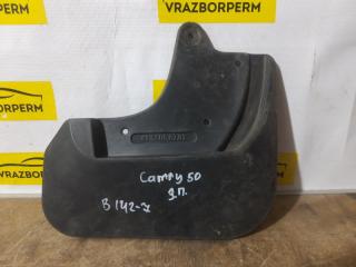 Брызговик задний правый Toyota Camry