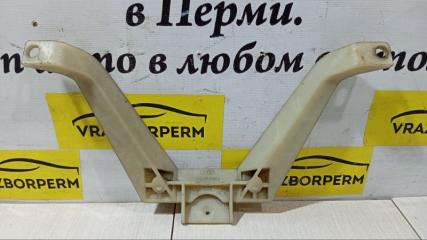 Кронштейн кулисы КПП Touareg Кронштейн кулисы КПП Touareg