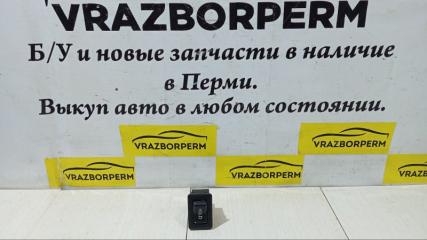 Запчасть кнопка обогрева заднего стекла Mitsubishi Carisma