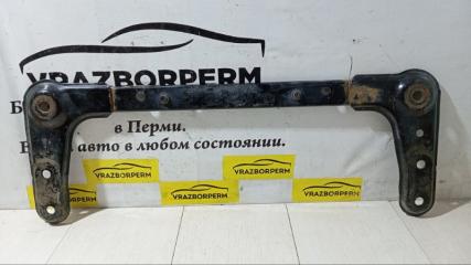 Запчасть кронштейн подрамника передний Renault Fluence