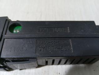 Кнопка освещения панели приборов 3