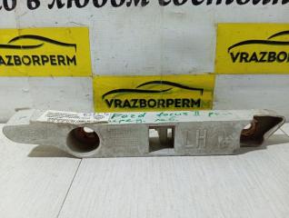 Запчасть кронштейн бампера Ford Focus 2