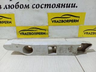 Запчасть кронштейн бампера Ford Focus 2