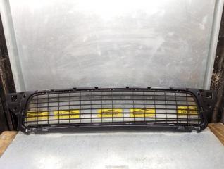 Решетка бампера Renault Duster