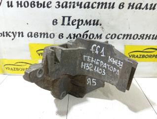 Фото запчасти кронштейн генератора Ford Focus 1 Б/У запчасть Запчасть кронштейн генератора Ford Focus 1