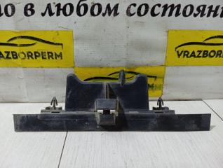 Фото запчасти кронштейн радиатора правый RENAULT LOGAN 2014 Б/У запчасть Запчасть кронштейн радиатора правый RENAULT LOGAN 2014