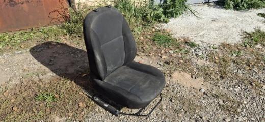 Сиденье переднее правое RENAULT LOGAN 2014