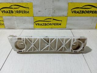 Запчасть кронштейн бампера левый Nissan Almera