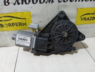 Моторчик стеклоочистителя задний левый Hyundai i30 Б/У Моторчик стеклоочистителя задний левый Hyundai i30