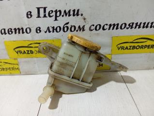 Фото запчасти бачок гидроусилителя руля Subaru Impreza Б/У запчасть Запчасть бачок гидроусилителя руля Subaru Impreza