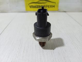 Запчасть датчик давления топлива Renault Megane