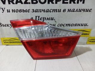 Запчасть фонарь в крышку багажника задний левый Toyota Camry