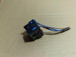 Фото запчасти разъем (фишка/штекер) Volkswagen Touareg Б/У запчасть Запчасть разъем (фишка/штекер) Volkswagen Touareg