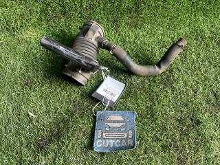 Запчасть патрубок воздушного фильтра TOYOTA SPADE