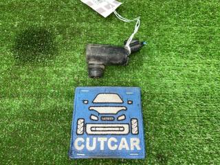 Фото запчасти насос омывателя TOYOTA контрактная запчасть Запчасть насос омывателя TOYOTA