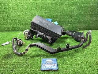 Запчасть блок предохранителей под капот FORD EXPLORER 2011