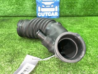 Патрубок воздушного фильтра IQ KGJ10 1KR-FE