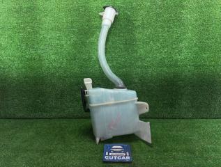 Запчасть бачок стеклоомывателя Toyota Noah