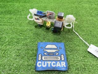 Запчасть блок предохранителей салонный TOYOTA CORONA PREMIO 1999