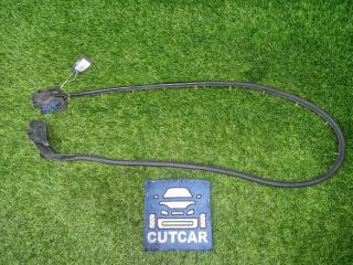 Запчасть уплотнительная резинка боковой двери задняя левая TOYOTA CROWN 1997