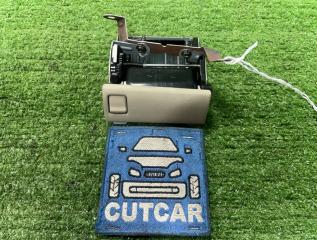 Запчасть пепельница TOYOTA PROGRES 2000