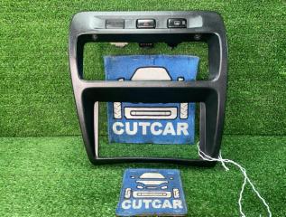 Запчасть консоль магнитофона TOYOTA STARLET 1998